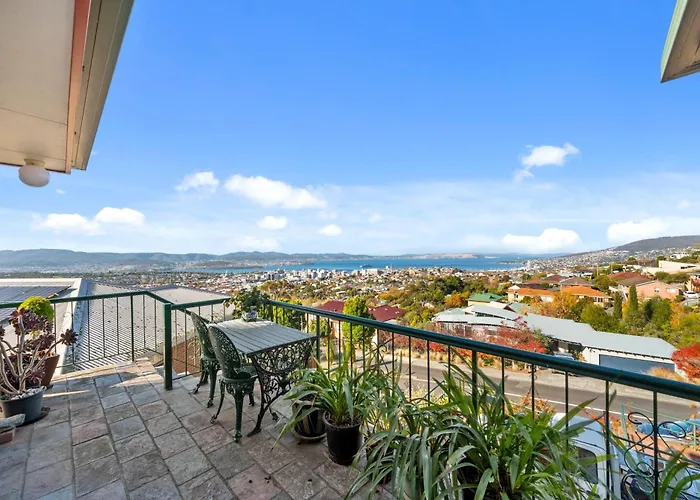 Hobart Vista