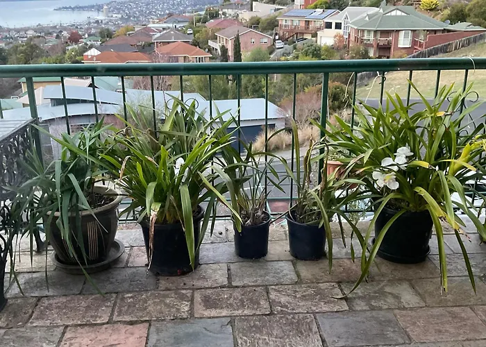 Hobart Vista